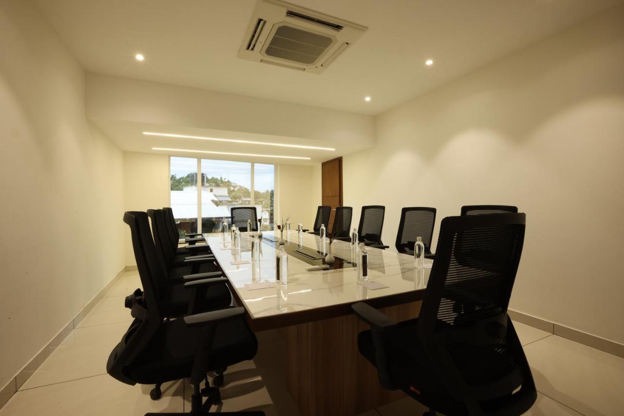Royal Plaza Suites By Rak Rooms, Mangaluru 외부 사진